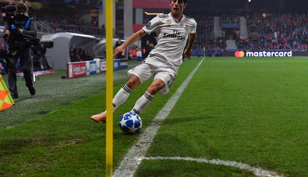 Emery bisa mempertimbangkan untuk membawa Odriozola ke London Utara. Sebab, Odriozola akan menjadi pengganti yang ideal untuk Bellerin . (AFP/Gabriel Bouys)