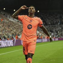 Selebrasi Marcus Rashford usai mencetak gol dalam laga Newcastle vs Barcelona di Liga Champions 2025/2026, Jumat (19/9/2025). (AP Photo/Jon Super)