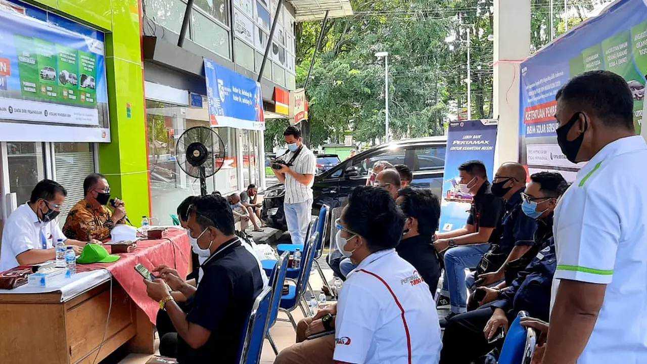 Ketua Komite BPH Migas Henry Ahmad