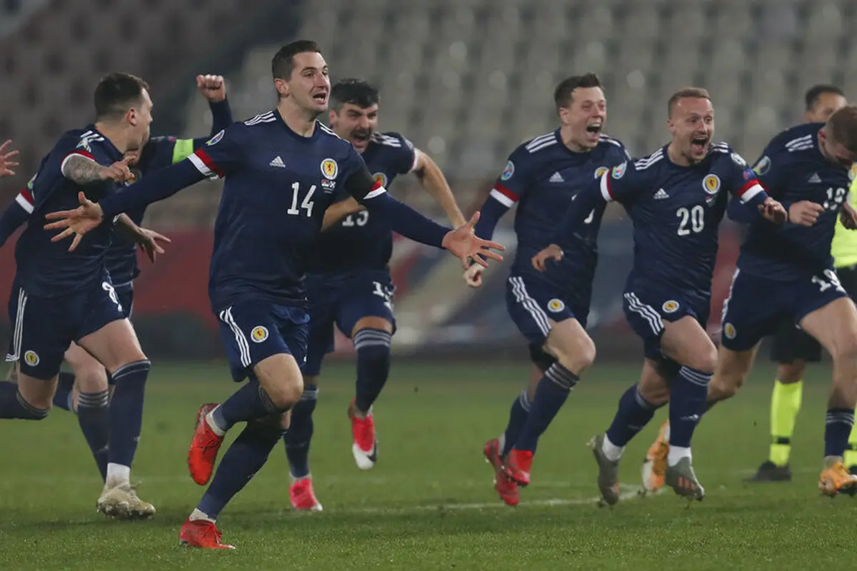 FOTO: Taklukkan Serbia Lewat Adu Penalti, Skotlandia Lolos ke Euro 2020