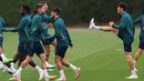 Arsenal dan PSV mengusung form apik untuk pertemuan di matchday 1 ini nanti. (Adrian DENNIS / AFP)