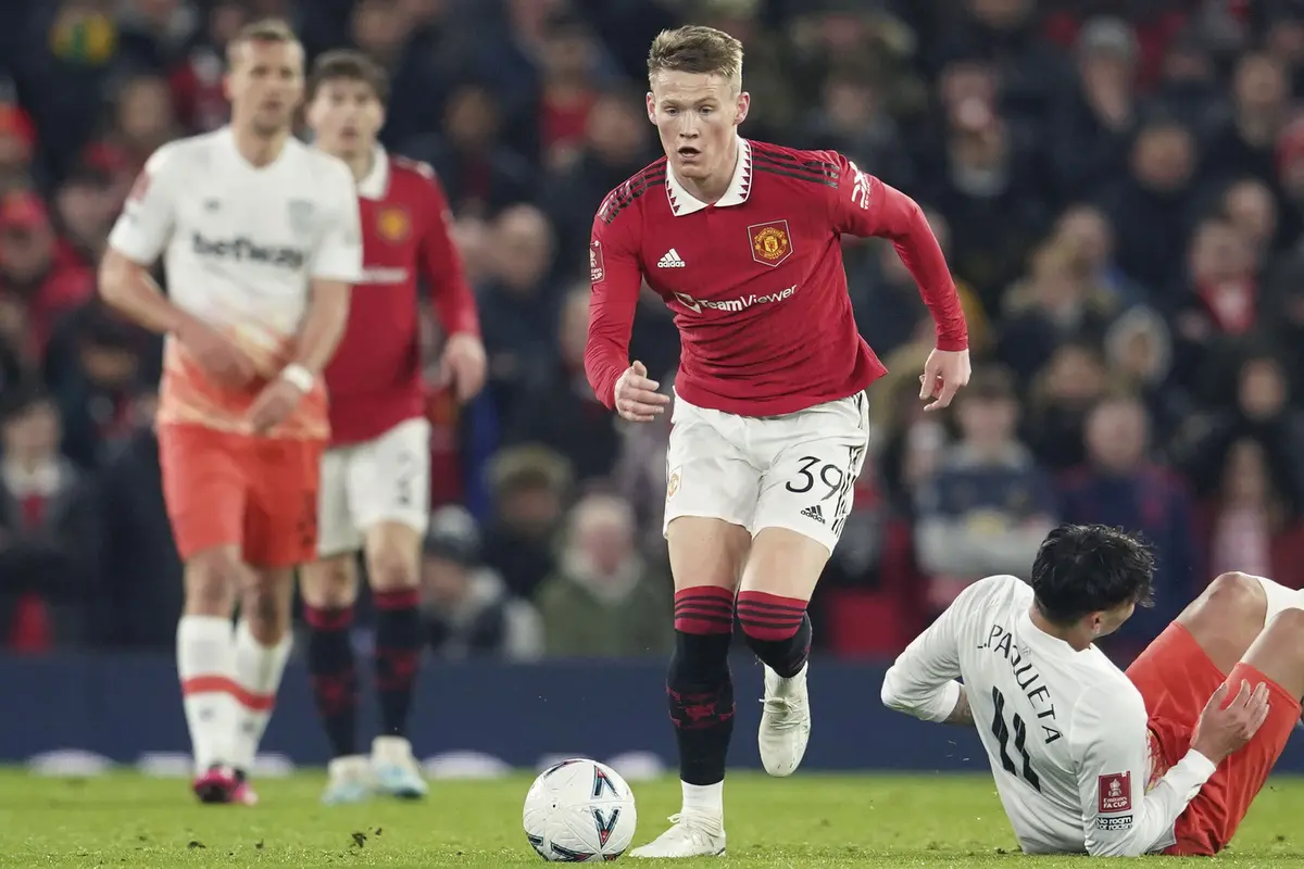 Foto: Sempat Tertinggal dari West Ham, MU Lolos ke Babak Perempat Final Piala FA