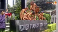`Manusia Lumpur` Banten Rayakan Penetapan Atut sebagai Tersangka