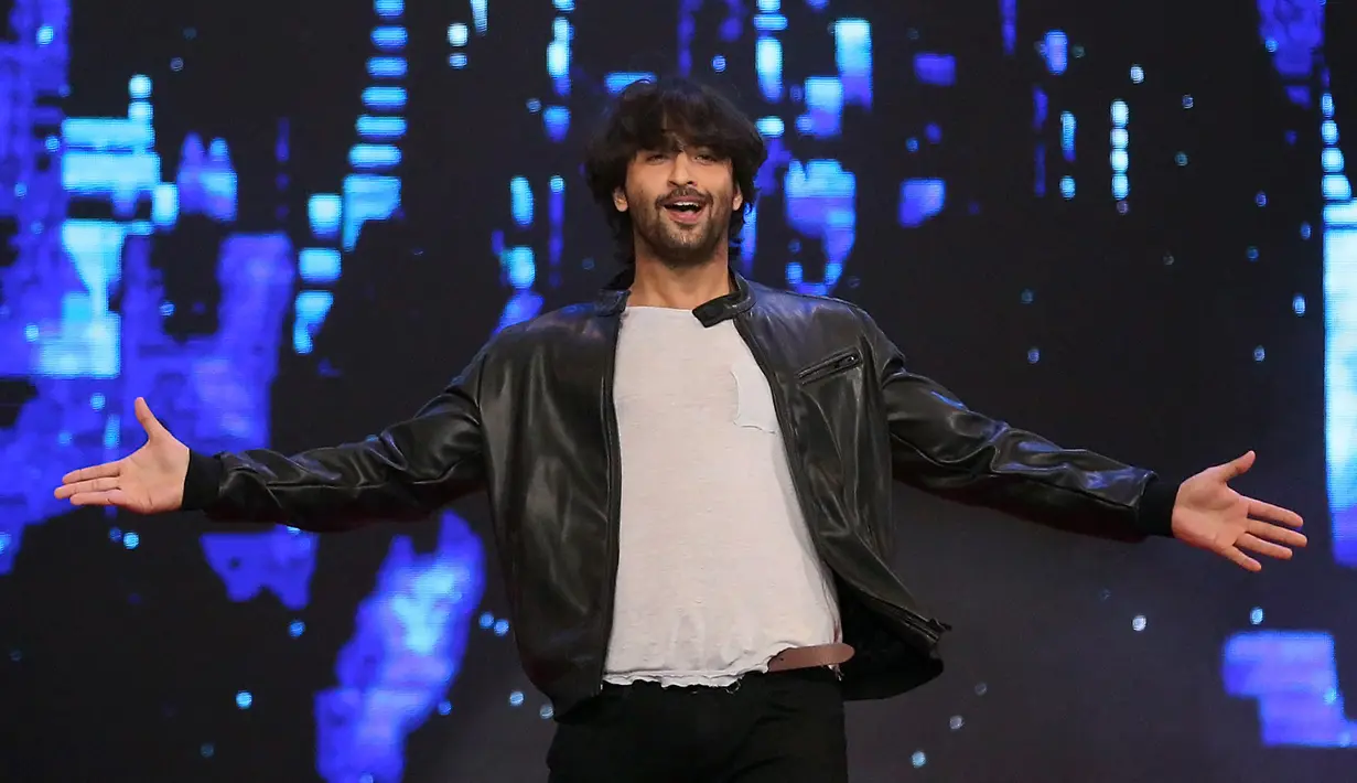 Kedatangan aktor asal India mendapat sambutan meriah dari masyarakat Indonesia. Hal itu terlihat dari acara yang baru digelar belum lama ini yang menghadirkan empat pemeran serial Lonceng Cinta. (Bambang E. Ros/Bintang.com)