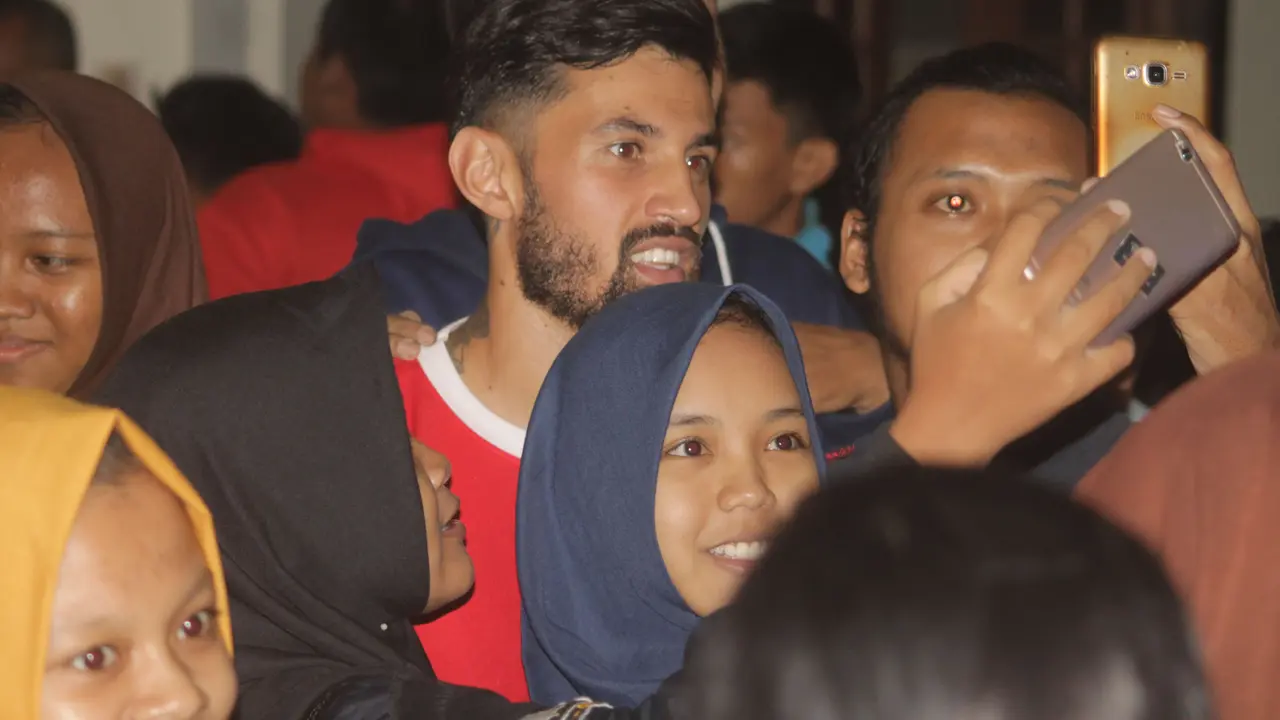 Bali United