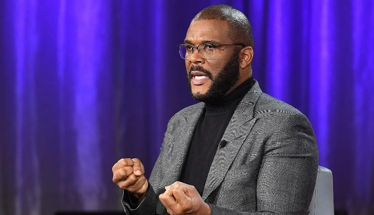 Tyler Perry pernah diperkosa oleh ibu dari temannya saat masih kecil. Ia pun sempat disandera di rumah orang tersebut. (PARAS GRIFFIN / GETTY IMAGES NORTH AMERICA / AFP)