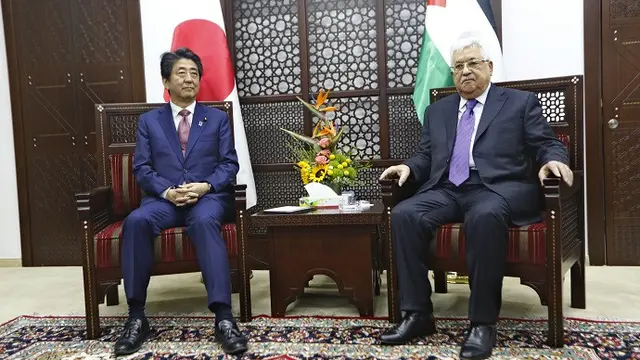 PM Jepang Shinzo Abe dan Presiden Palestina Mahmoud Abbas