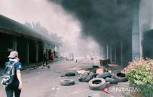 Tragedi Sabtu Siang: Gedung DPRD NTB Dibakar Massa, Ternyata Ini Pemicunya!