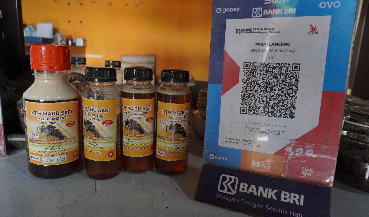 Menjual Produk Madu Lanceng