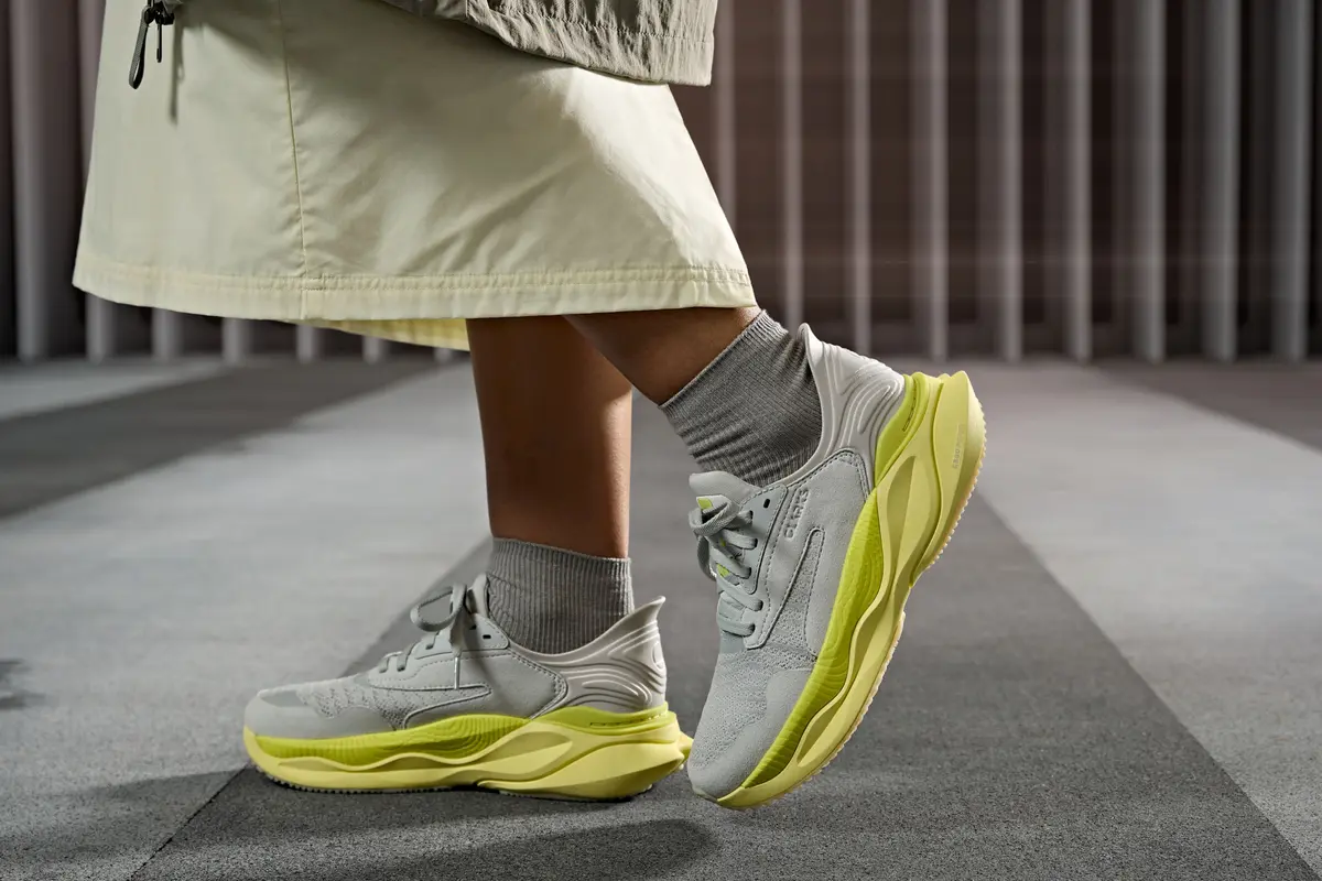 Clarks Pace, Sepatu Walking Performance Pertama dengan Sentuhan Teknologi dan Gaya Modern [Dok/Clarks]