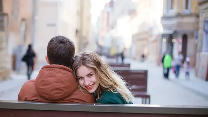 Dia beneran sayang?/Copyright pixabay.com