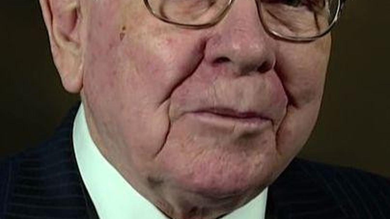 40 Warren Buffett Quotes About Investing, Business, Life, And Success