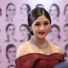 Erina Gudono di Final Puteri Indonesia 2025. [@erinagudono]