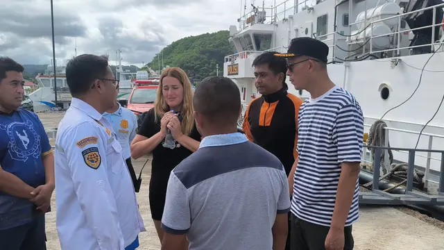 Istri pelatih Valencia Fernando Martin korban tenggelamnya KM Putri Sakinah
