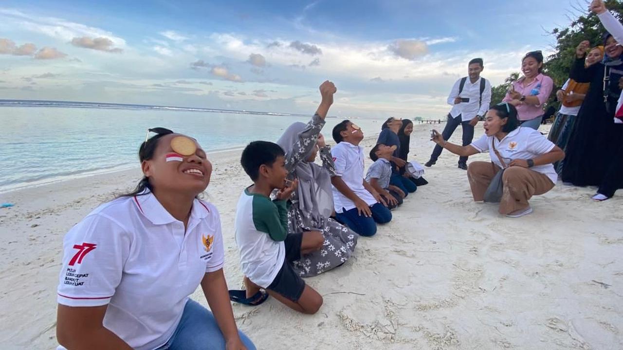 WNI di Maldives merayakan lomba 17 Agustus bersama Dubes RI di Kolombo, Dewi Gustina Tobing.