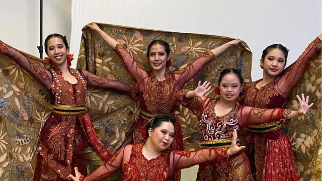 Fimela Figure: Cerita Spesial Namira Zania, Gadis Down Syndrome yang Jadi Penari hingga Model Profesional