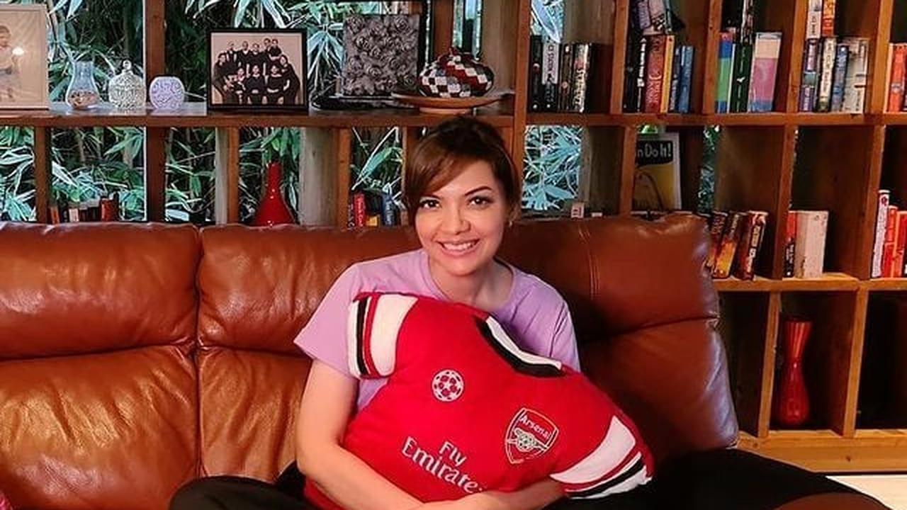 Potret Rumah Najwa Shihab Super Homey Bernuansa Kayu, Setiap Sudut Estetik Ada Kolam Renang Hingga Perpustakaan