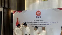 PKS sepakat mengusung pasangan bakal calon presiden dan bakal calon wakil presiden Anies Baswedan dan Muhaimin Iskandar (Cak Imin) untuk Pemilu 2024.(Liputan6.com/ Muhammad Radityo Priyasmoro)