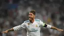Sergio Ramos menerima bayaran sebesar 200.000 pound sterling per pekan dan  masih terikat kontrak dengan Real Madrid hingga 2020. (AFP/ Gabriel Bouys)