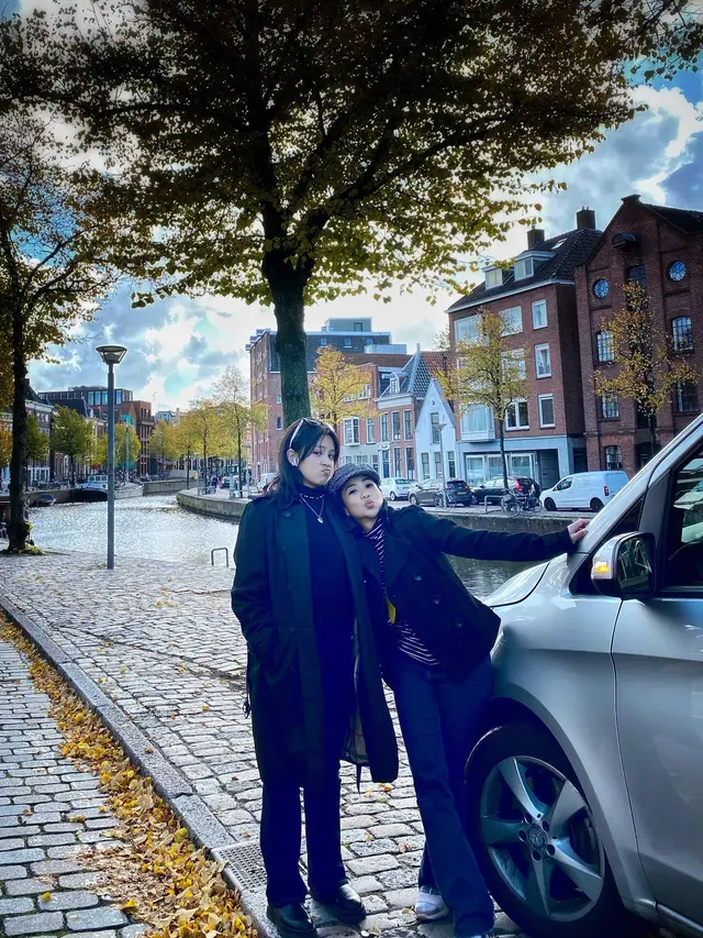 Feni Rose (Foto: Instagram/@fenirose)