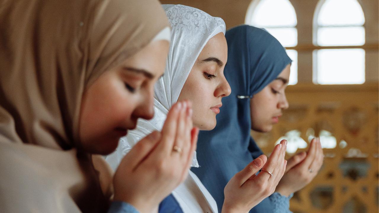 Doa setelah Salam Mengusap Wajah, Ini Bacaan yang Dianjurkan