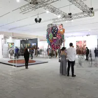 Pekan seni rupa internasional Art Jakarta yang lama dinanti kembali hadir pada akhir Agustus di JCC dengan berbagai segmen menarik.  (Dok/Fimela.com/Art Jakarta).