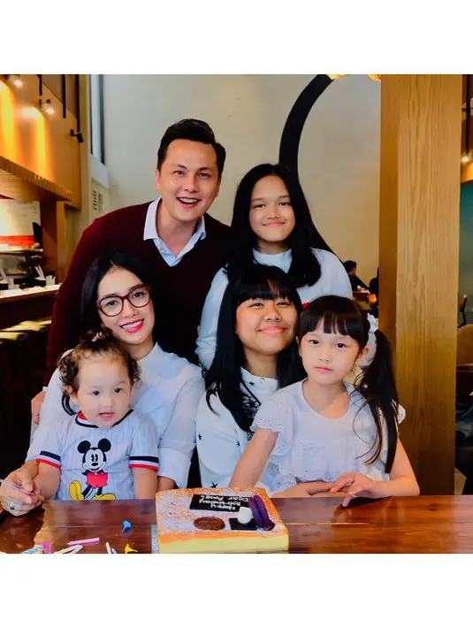 (Instagram/ussypratama)