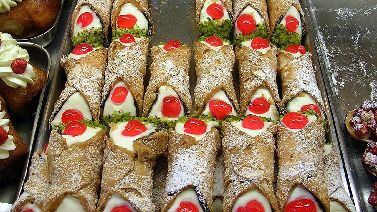 Ilustrasi Cannoli