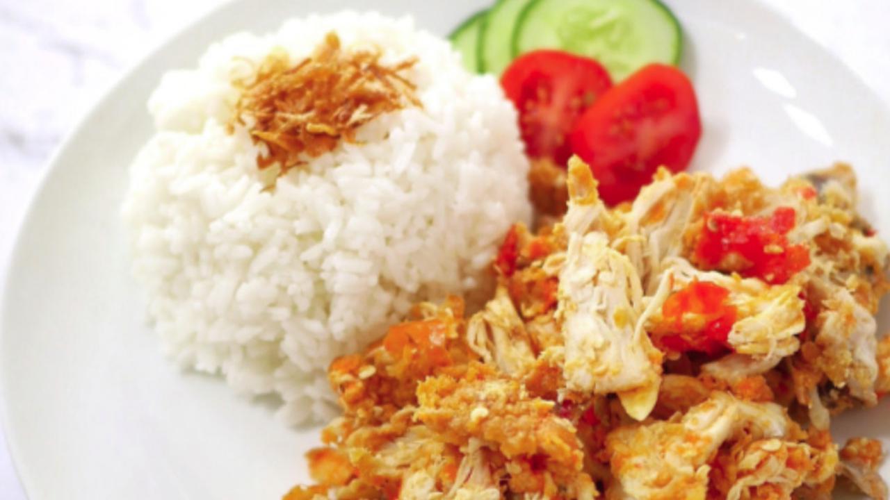 Berapa Kalori dan Nutrisi dari Seporsi Ayam Geprek dengan Nasi? Kalori yang Perlu Diwaspadai dalam Setiap Suapan