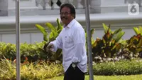 Menteri Agraria dan Tata Ruang Sofyan Djalil tiba di Istana, Jakarta, Selasa (22/10/2019). Sofyan melempar senyum kepada media jelang wawancara calon menteri Kabinet Kerja Jilid II bersama Presiden Joko Widodo. (Liputan6.com/Angga Yuniar)