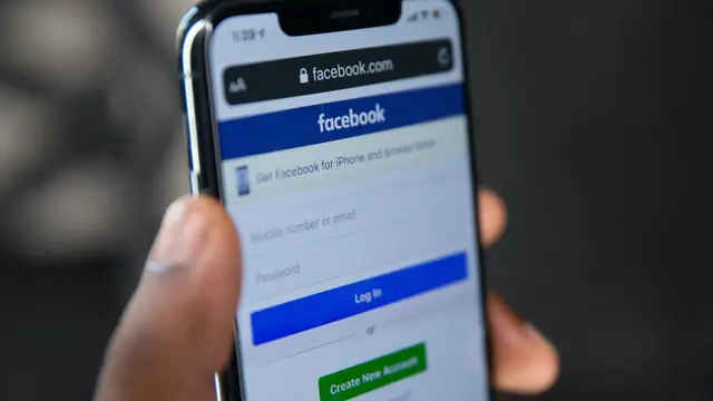 Facebook.com mobile page on a mobile Safari browser
