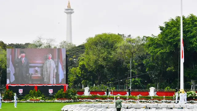 Presiden Jokowi Saat Pimpin Upacara di Istana Merdeka
