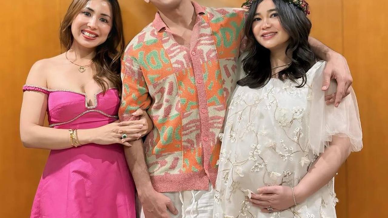 Uniknya, Denny dan Oliv memilih untuk tidak membeli barang-barang mahal untuk calon anak pertama mereka. Mereka telah sepakat untuk menjaga keuangan dan tidak terlalu boros dalam persiapan kehadiran bayi.<br>