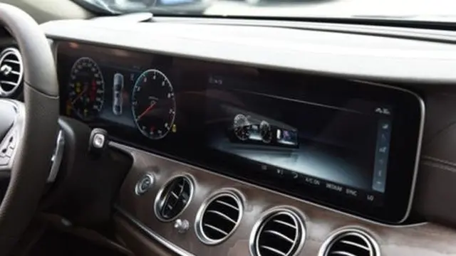 Interior Zotye T900 mirip Mercedes-Benz