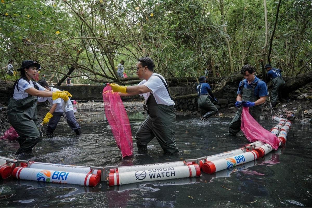 BRI Jaga Ekosistem Lewat Bersih-Bersih Sungai & Kesadaran Pengelolaan Sampah