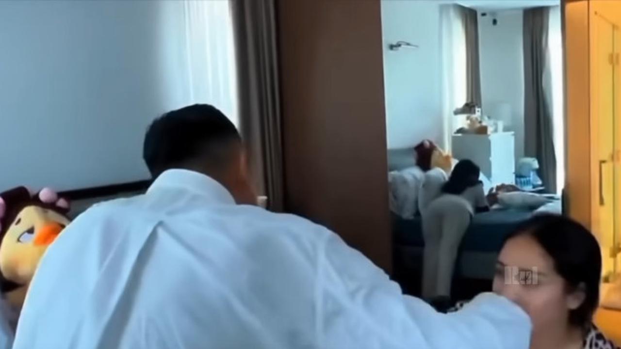 Momen Raffi Ahmad Pamit Kerja Jadi Utusan Khusus Presiden Cium Kening Nagita dan Gendong Cipung