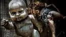 Aura mistis langsung menyelimuti ketika kamu singgah di Pulau Boneka ini, Meksiko, Jumat (14/11/2015). Justru karena sangat menyeramkan, pulau ini menjadi tempat wisata yang menarik di Meksiko. Berani?(Reuters)