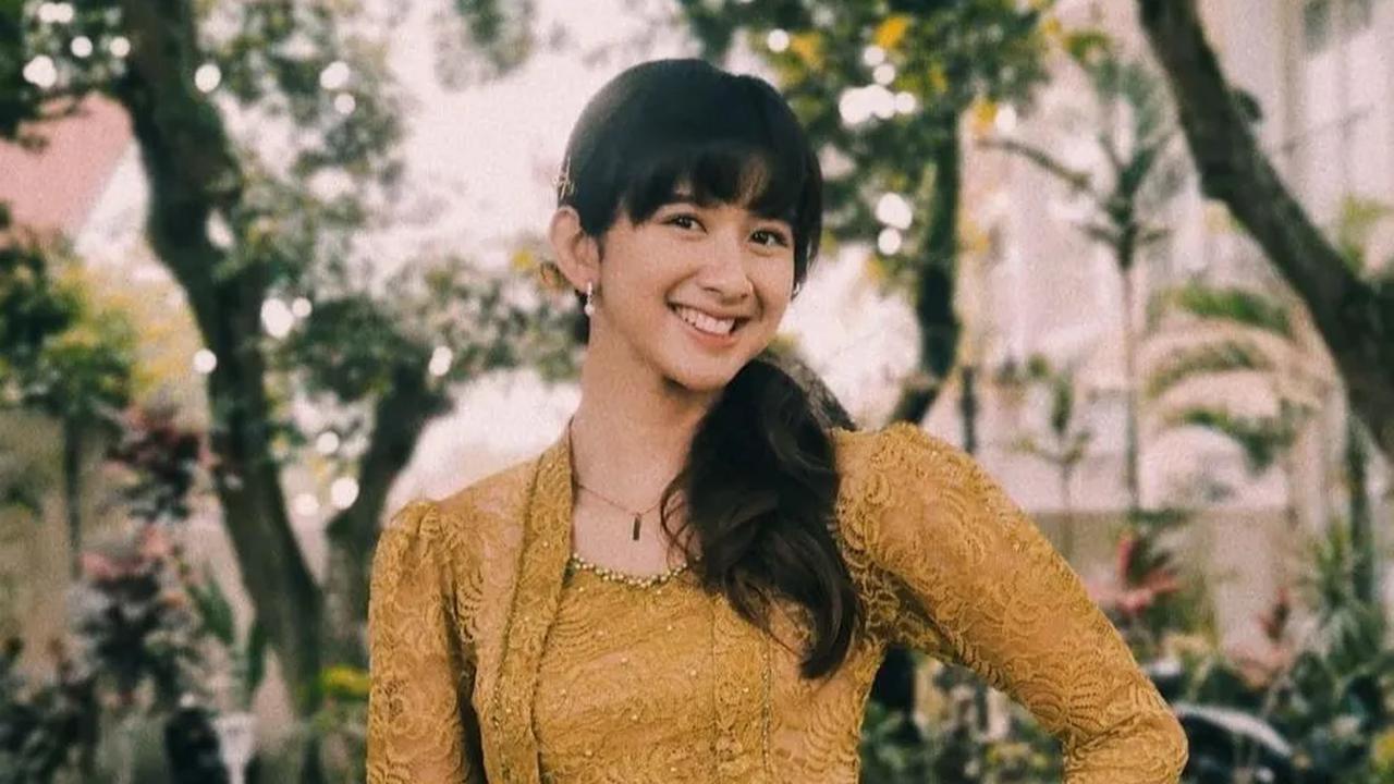 Berperan Sebagai Gadis