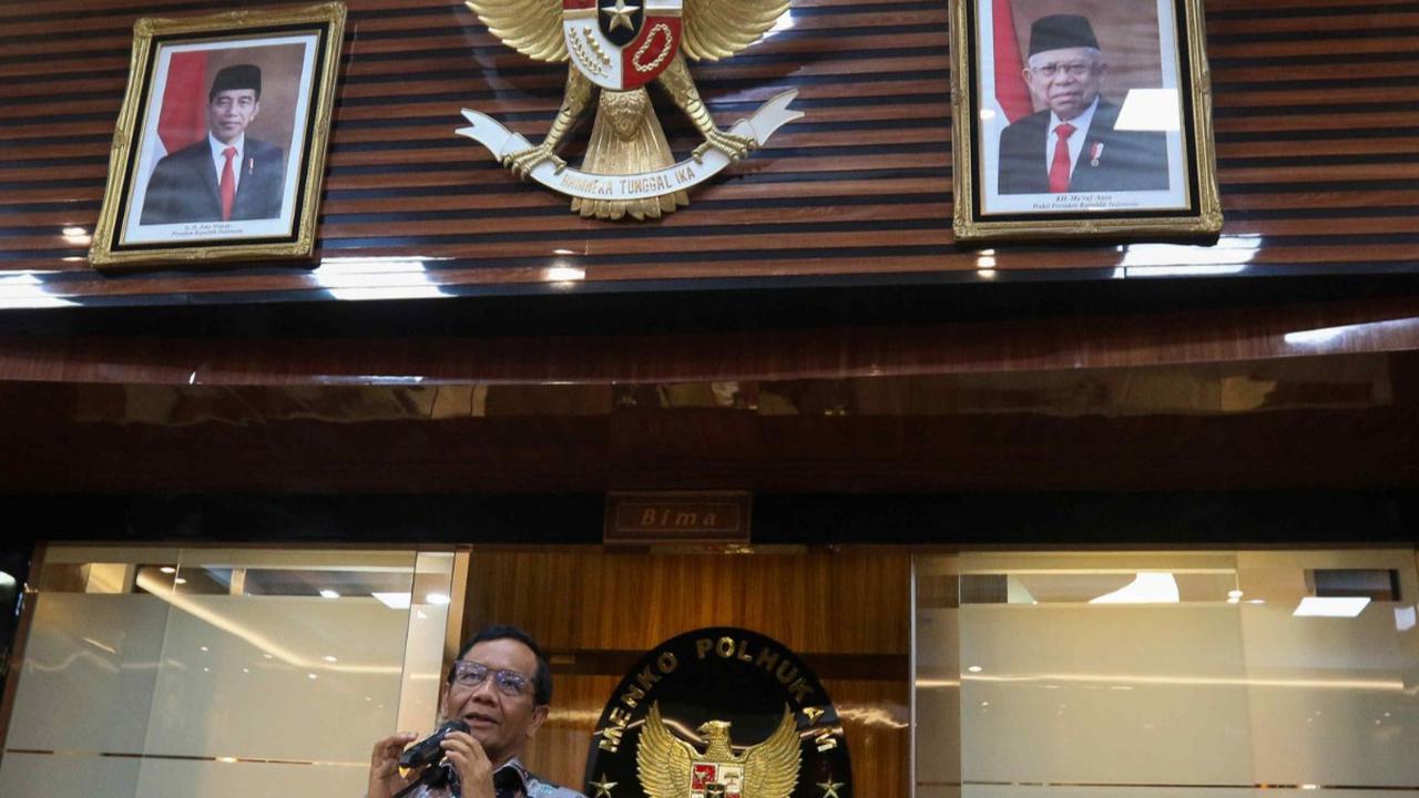 “Karena perkembangan politik, saya harus fokus pada tugas lain, makanya saya minta mundur. Itu saja, tidak ada yang lain,” <br>