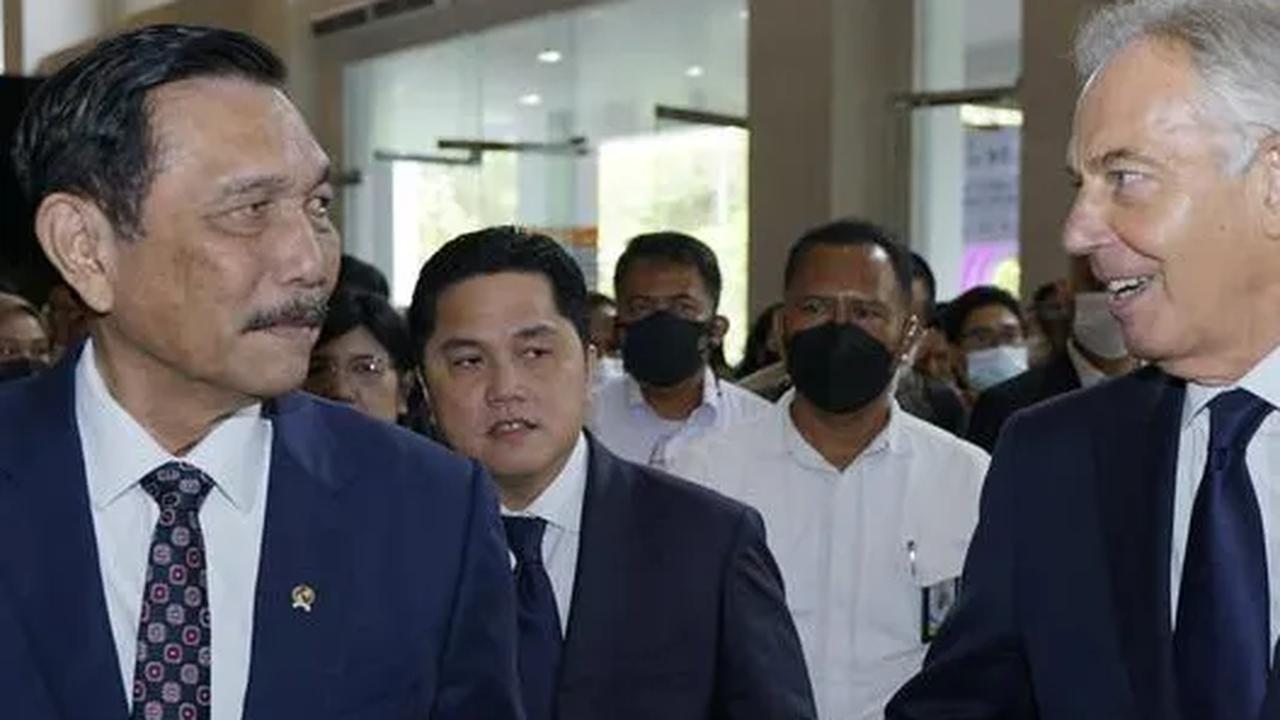 Pertemuan tersebut juga membahas pelaksanaan program Kartu Pekerja yang mendapat penilaian positif dari Tony Blair hingga bonus demografi Indonesia pada 2045 mendatang.