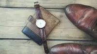 Kecil tapi Fungsional, Ini Pilihan Dompet Lipat Pria Premium buat Menemani Aktivitasmu