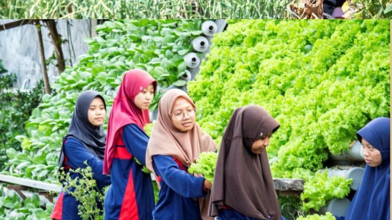 Mengenal Pomosda Nganjuk, Pesantren Modern Tertua di Indonesia yang Punya Program Ngaji Tani