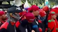 Unjuk Rasa Buruh di Balai Kota hingga Hunian Generasi Milenial