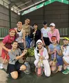 Berlatih tenis bersama, Ashanty, Titi Kamal, Ussy, dan selebritas lainnya kompak bergaya sporty di lapangan. (Foto: Instagram/ Paula Verhoeven)