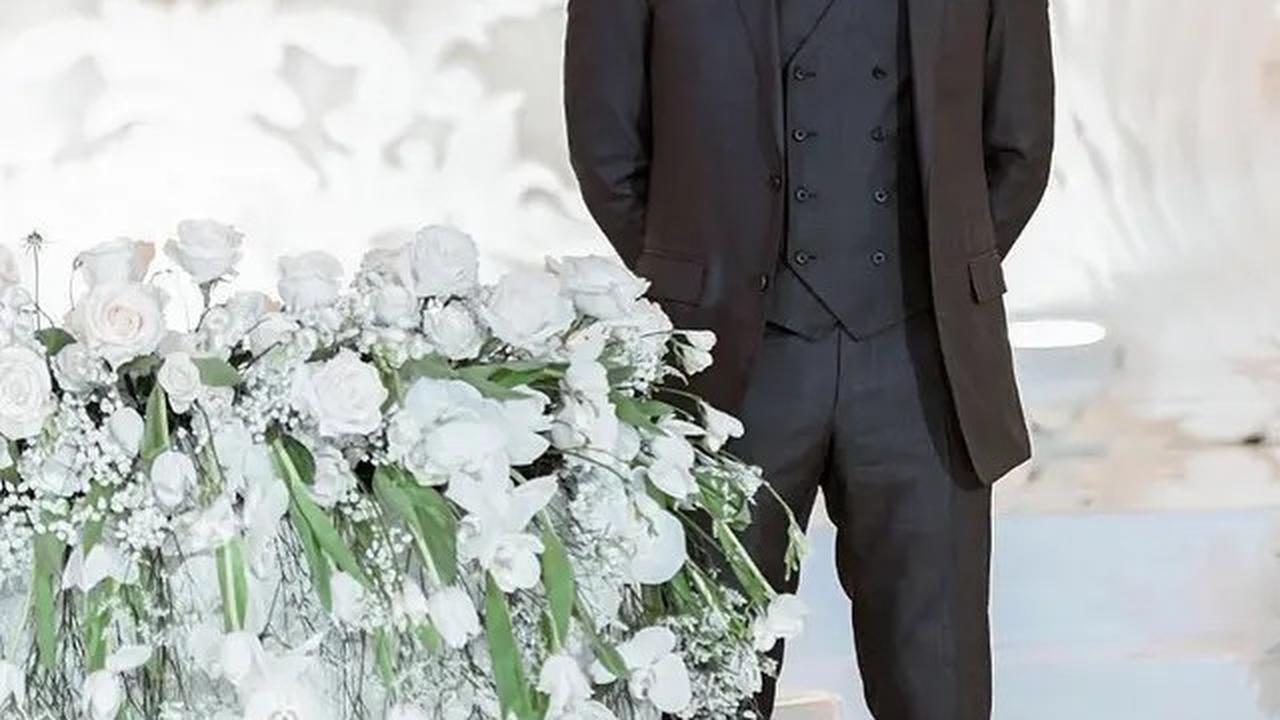 6 Inspirasi Model Jas Ala Reino Barack, Tampil Modis untuk Berbagai Acara