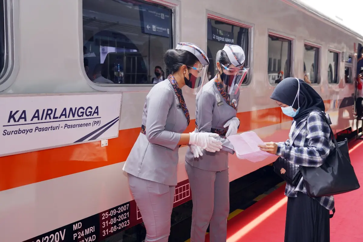 KAI meluncurkan kereta api KA Airlangga relasi Pasar Senen - Surabaya Pasar Turi