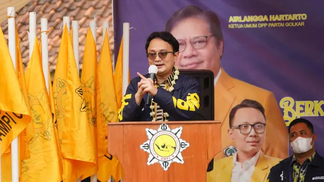 Wamendag RI, Jerry Sambuaga tengah memberikan sambutan dalam peresmian Pasar Rakyat Leles, Kabupaten Garut, Jawa Barat.