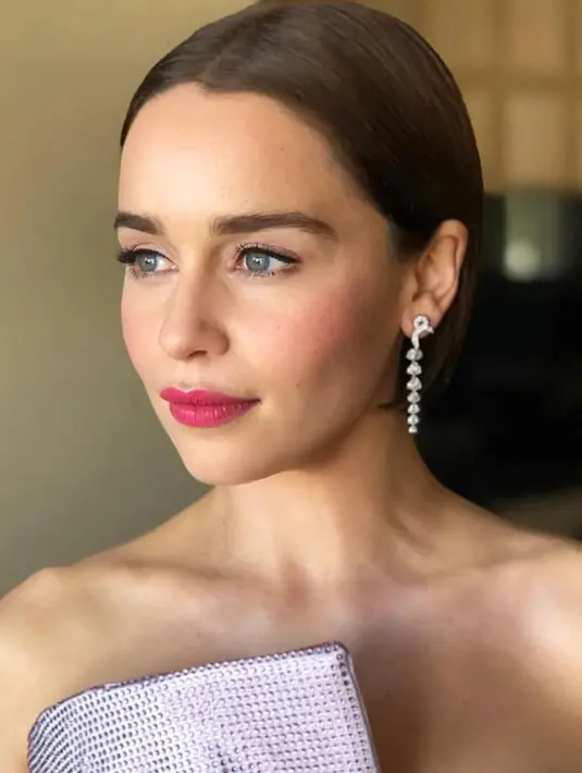 (Instagram/emilia_clarke)