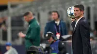 Pelatih Inter Milan, Cristian Chivu (AP Photo/Luca Bruno)