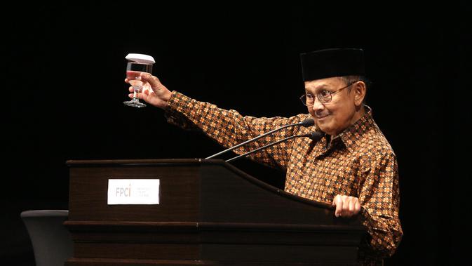 Biografi Singkat Bj Habibie Presiden Republik Indonesia Ke 3 Hot Liputan6 Com